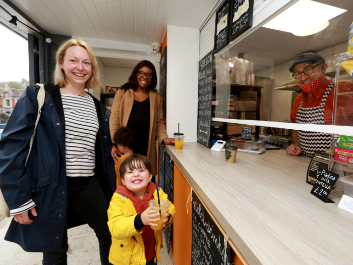Inside the new Saunders Park caf&eacute;