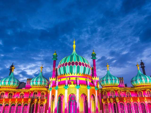 Brighton & Hove pavilion at night (Credit: Simon Anderson)