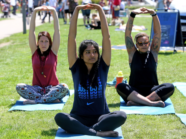 Three women who are doing yoga at TAKEPART 2019