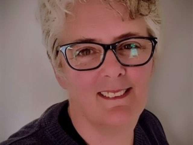 A photo of Deb Austin.