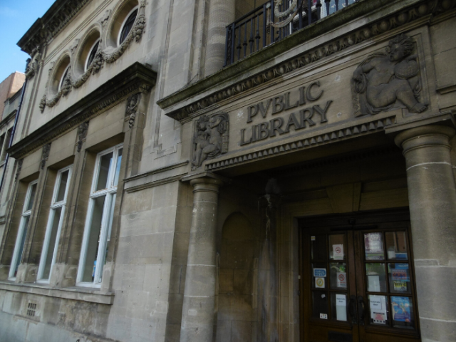 Entrance to Hove Library