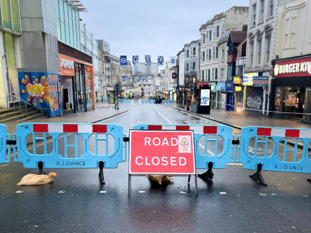 Photo looking East down North St in Brighton with a road closed sign in the centre.