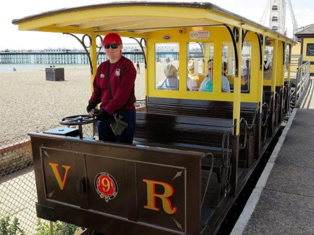 Picture of the No 9 carriage on the Volks Electric Railway