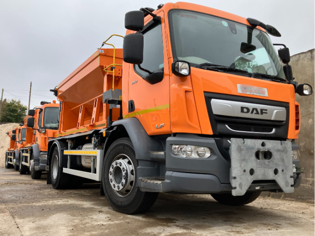 A picture of a gritting lorry