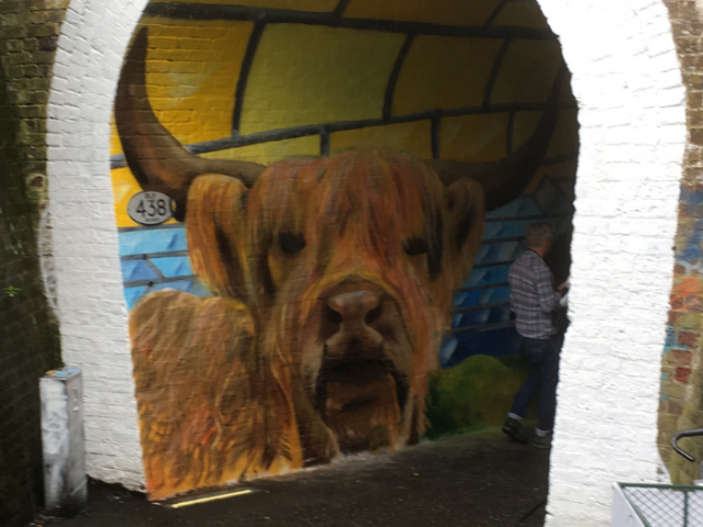 Cattle arch